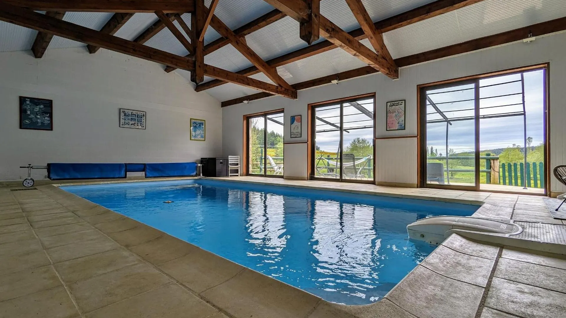 Ferme Avec Piscine Couverte Sur Grand Domaine - Fr-1-582-515 Saint-Romain-Lachalm France