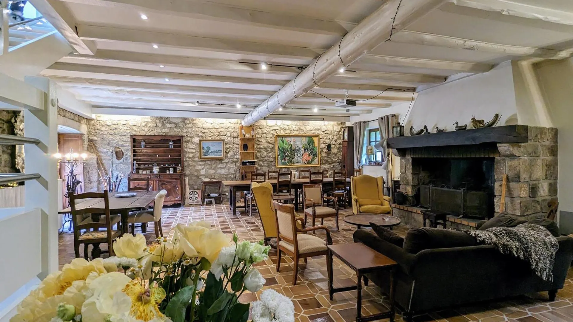 Bed & Breakfast Ferme Avec Piscine Couverte Sur Grand Domaine - Fr-1-582-515 Saint-Romain-Lachalm France